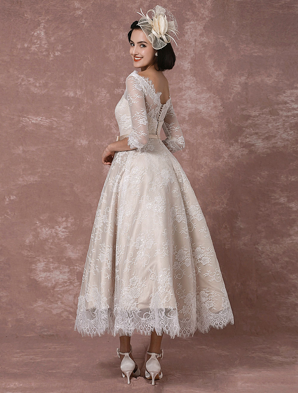 Vintage Champagne A Line Lace Wedding Dress Half Sleeve Tea Length Retro Country Bridal Gowns Open Back Bateau Neck Bride Wedding Dresses Plus Size Ro