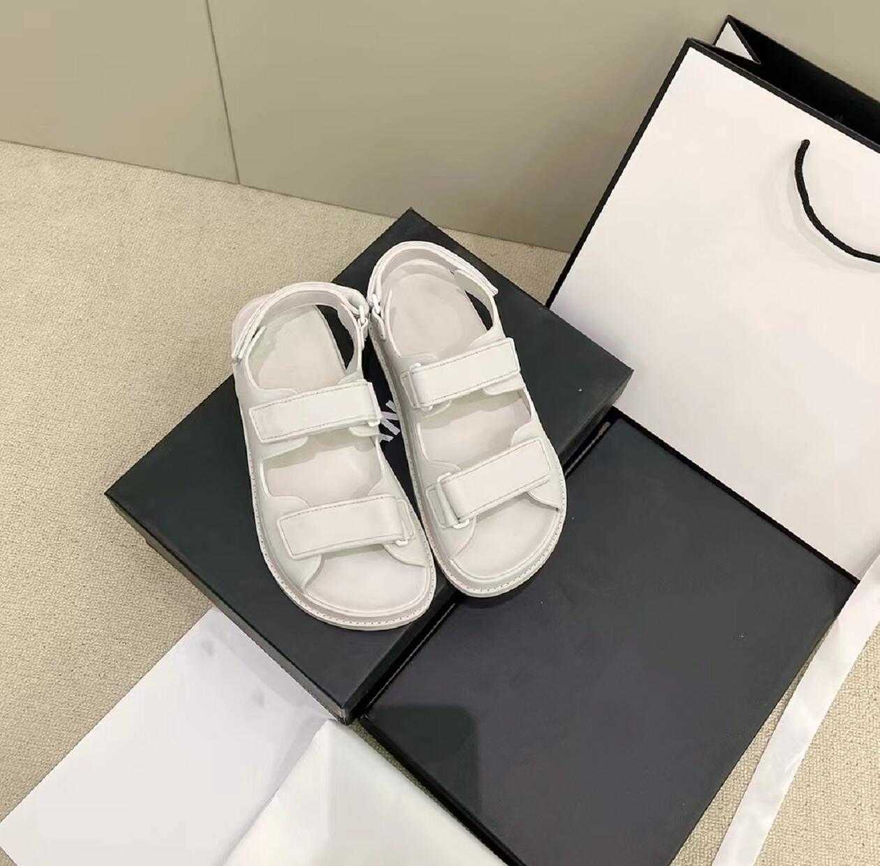 Women's classic Rubber Sandal Flat Bottom Fashion Summer Sandal Outdoor Leisure Slipper Luxury Soft Beach Shoes Designer Women Girl Sandals, Box
Women's classic Rubber Sandal Flat Bottom Fashion Summer Sandal Outdoor Leisure Slipper Luxury Soft Beach Shoes Designer Women Girl Sandals, Box