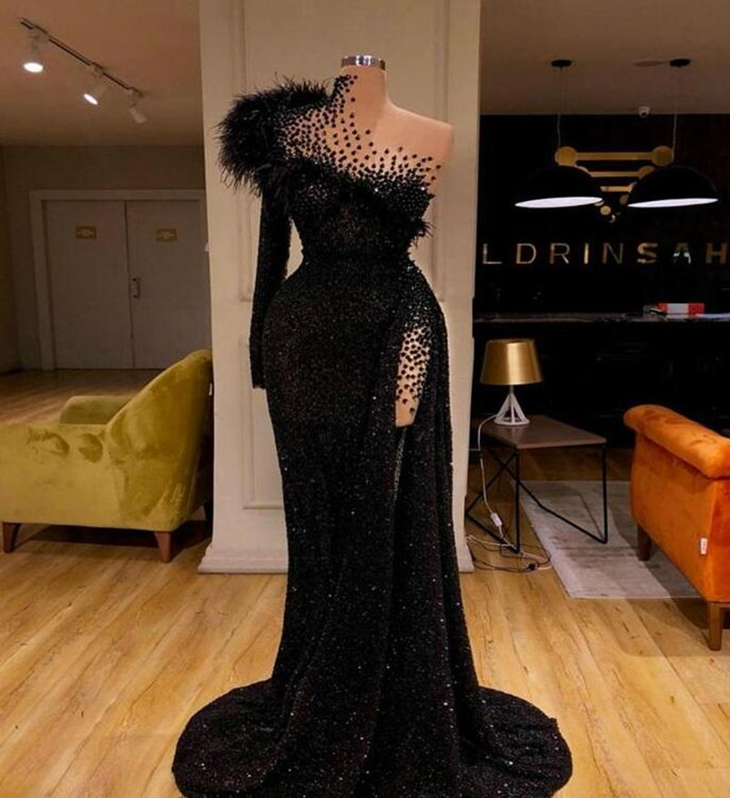 Mermaid Black Sexy Prom Bateau Neck Ostrich Feather Sequins Beads Appliques Satin Long Sleeves Or Length Side Split Evening Formal Dresses Girls Gowns