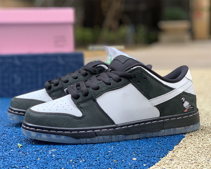 Brand Shoes Top Staple chunky DK Low Panda Pigeon men women Black white sports sneakers, All with original box and accessories
Brand Shoes Top Staple chunky DK Low Panda Pigeon men women Black white sports sneakers, All with original box and accessories