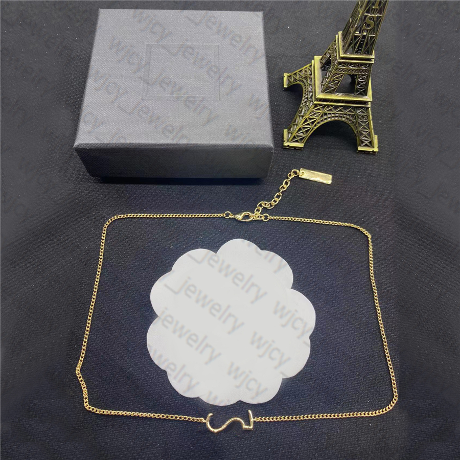 Wedding Bracelet Chain Elegant Necklaces Bracelets Suit Letter Design for Man Woman Jewelry Good Quality