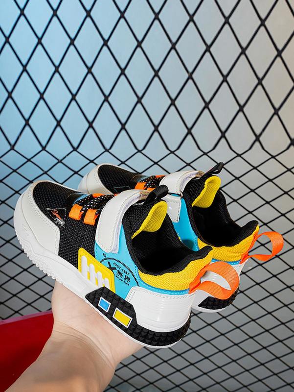 Boys Letter Graphic Colorblock Skate Shoes SHE