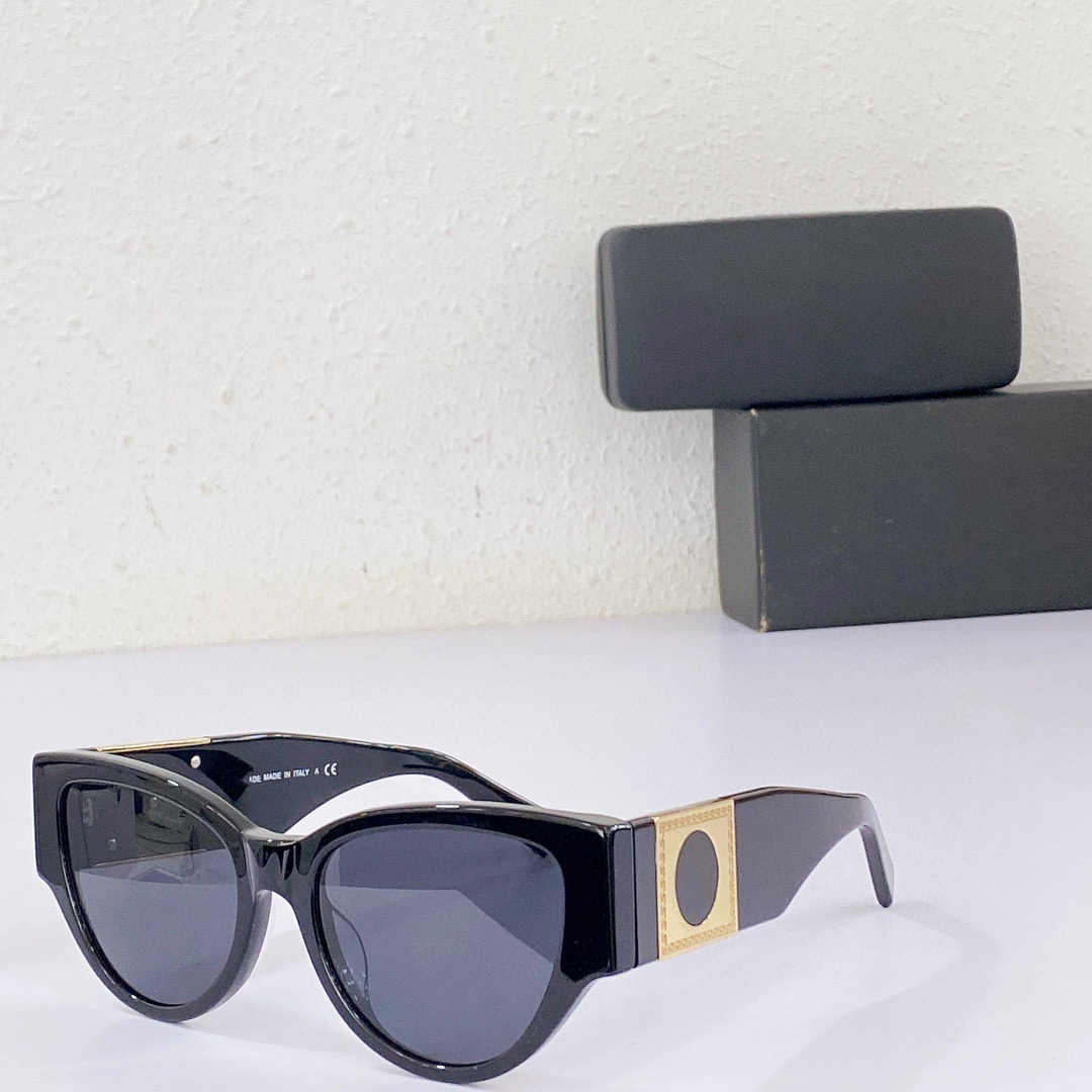 Sunglasses For Men Women Summer 4398 Style Anti-Ultraviolet Retro Plate Full Frame Glasses Random Box
Sunglasses For Men Women Summer 4398 Style Anti-Ultraviolet Retro Plate Full Frame Glasses Random Box