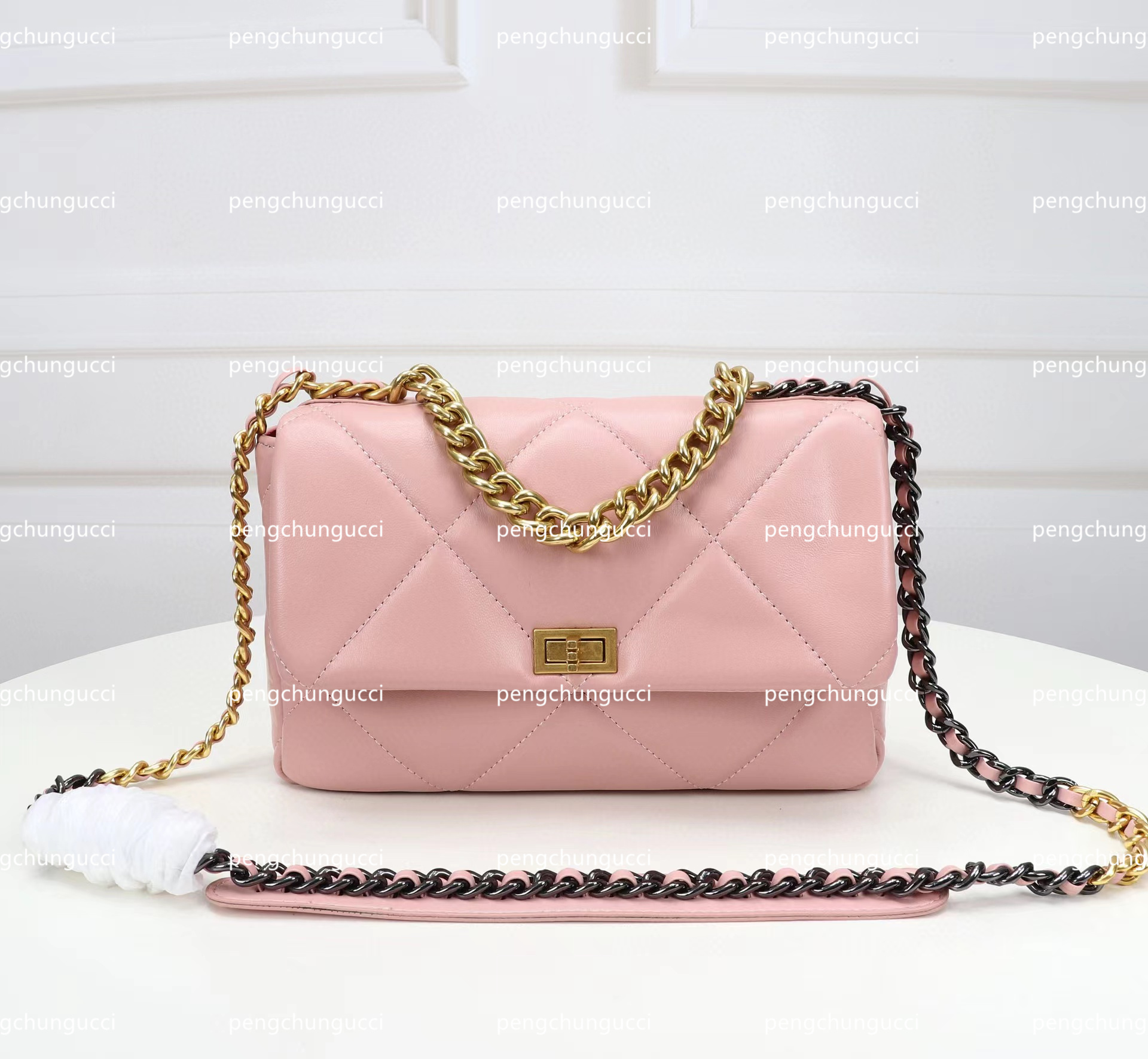 Luxury designer handbags shoulder bag handbag carry on cruciform wallet letter list purse women's handbag, Blue + gold buckle
Luxury designer handbags shoulder bag handbag carry on cruciform wallet letter list purse women's handbag, Blue + gold buckle
