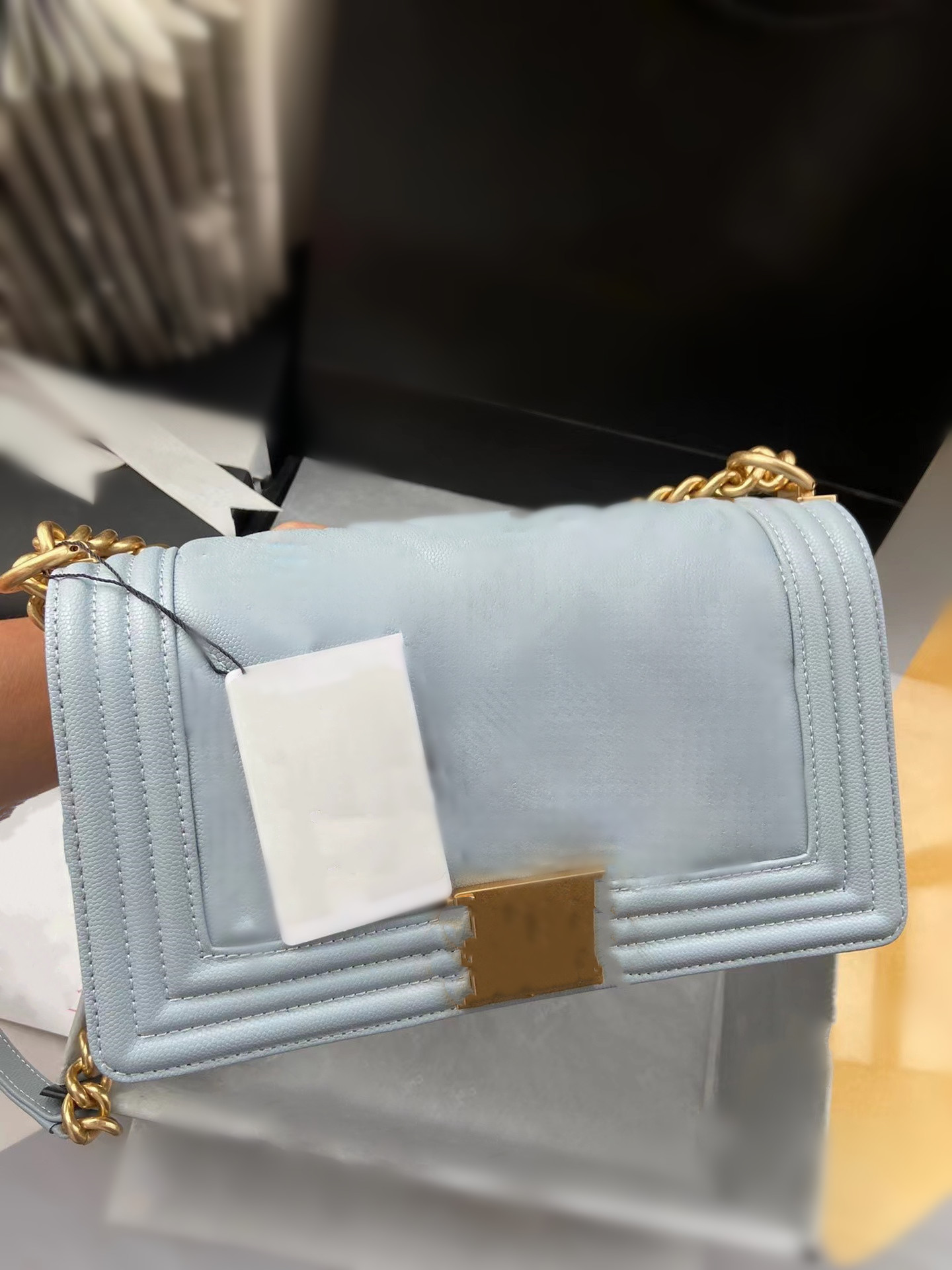 High quality bag brand luxurys designers Women Bags 2021 Fashion gold Chain crossbody clutch Genuine Leather Shoulder purse Messenger Bag Factory direct wholesale, Customize
High quality bag brand luxurys designers Women Bags 2021 Fashion gold Chain crossbody clutch Genuine Leather Shoulder purse Messenger Bag Factory direct wholesale, Customize