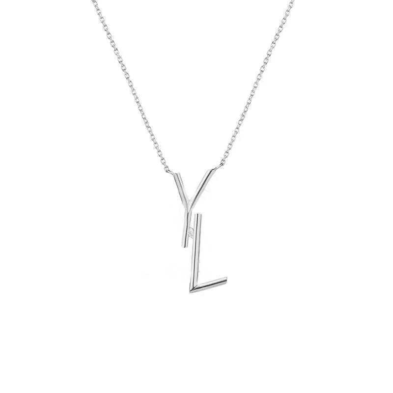 Women Designer Necklace Jewelry Luxury Designers Necklace Silver Letters Chains Pendent Gold Y Necklaces Party Accessories with Box 22021802R
Women Designer Necklace Jewelry Luxury Designers Necklace Silver Letters Chains Pendent Gold Y Necklaces Party Accessories with Box 22021802R