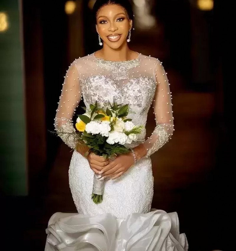 2022 Mermaid Bridal Gowns Ruffles African Wedding Dresses Illusion Sleeves Lace Applique Beaded Tiered Skirt Organza Vestidos De Noiva