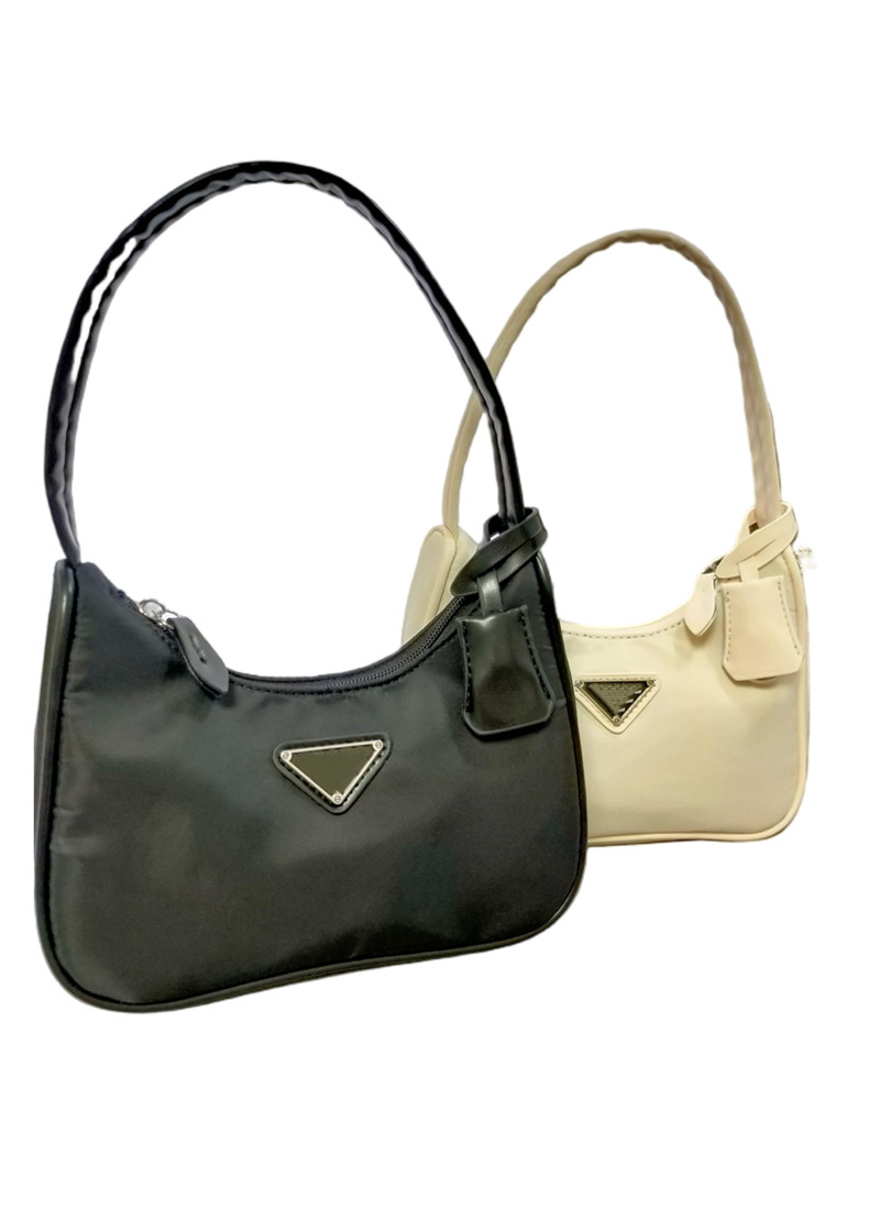 Designer Hobos handbags shoulder bags Purse Cross Body Totes canvas luxury lady chains purses Composite women Chest pack messenger bag, White
Designer Hobos handbags shoulder bags Purse Cross Body Totes canvas luxury lady chains purses Composite women Chest pack messenger bag, White