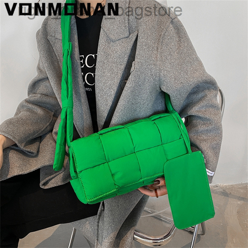 Oxford Cloth Weave Padded Handbags Purses Designer Quilted Women Shoulder Bags Branded 2022 Winter Down Cotton Crossbody Bag Sac W220805, Green
Oxford Cloth Weave Padded Handbags Purses Designer Quilted Women Shoulder Bags Branded 2022 Winter Down Cotton Crossbody Bag Sac W220805, Green
