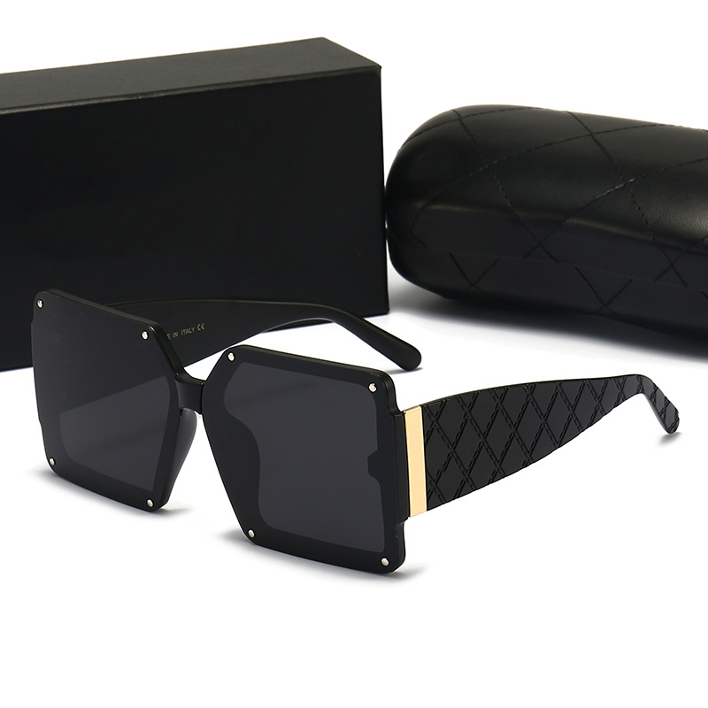584 Womens Designer Sunglasses hot with Box teg Black HD Glasses UV400 polarized Fashion Gold Frame Lens Sunglass travel casual Sunglasses for Woman
