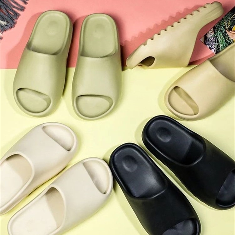 Summer Beach Ourdoor Slides Ladies Slippers Indoor Eva Soft Flip Flops Thick Serrated Sole Antislip Shoes Women Men Sandals 220611, Light green
Summer Beach Ourdoor Slides Ladies Slippers Indoor Eva Soft Flip Flops Thick Serrated Sole Antislip Shoes Women Men Sandals 220611, Light green