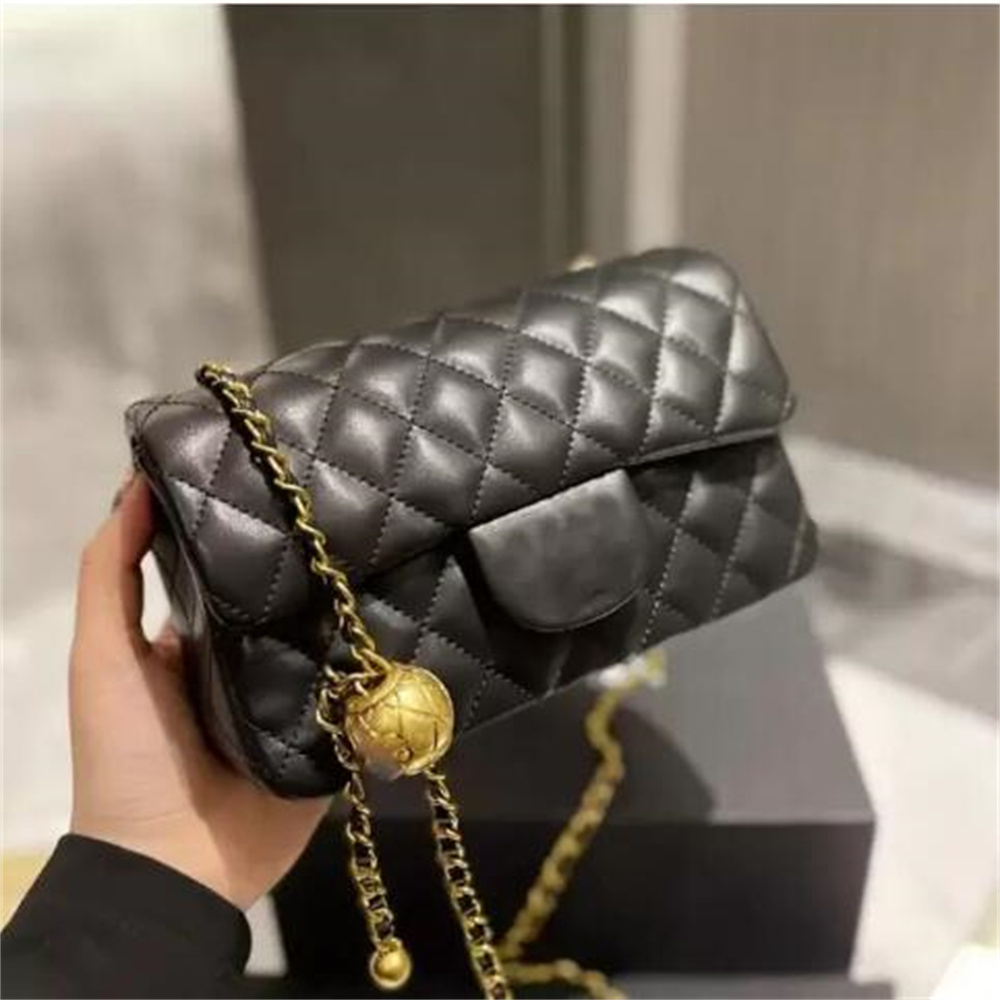2022 Designer Handbag Shoulder Chain Bag Clutch Flap Totes Bags Wallet Check Velour Thread Purse Double Letters Solid Hasp Waist Square Stripes Women Handbags, Customize
2022 Designer Handbag Shoulder Chain Bag Clutch Flap Totes Bags Wallet Check Velour Thread Purse Double Letters Solid Hasp Waist Square Stripes Women Handbags, Customize