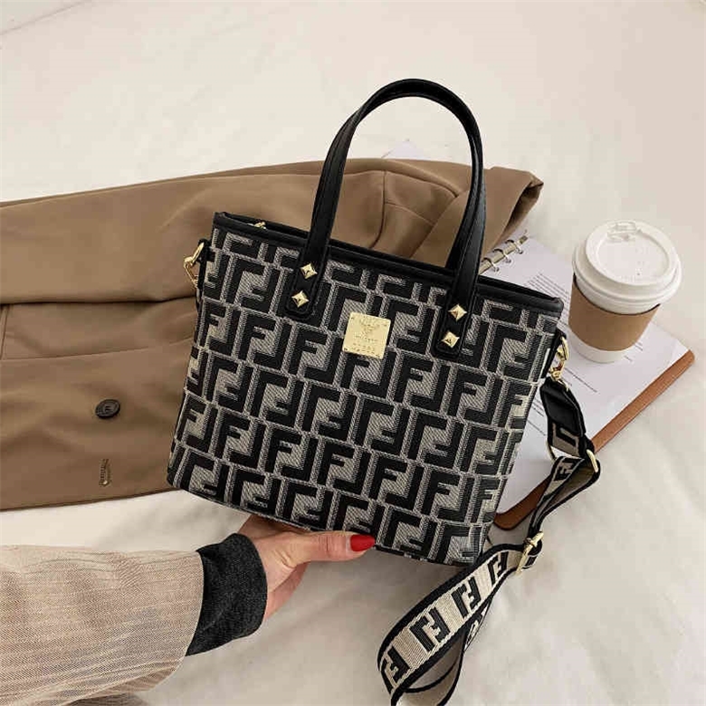 66% OFF trendy bags 2022 New Designer Handbags bags high quality capacity portable vegetable basket fashion trend Single Shoulder Messenger foreign, Black
66% OFF trendy bags 2022 New Designer Handbags bags high quality capacity portable vegetable basket fashion trend Single Shoulder Messenger foreign, Black
