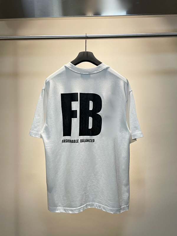 Mens T Shirt Designer Tee Men Summer Short Sleeve T-Shirts Emboridered Crewneck Casual Tops 2 Colors 66
