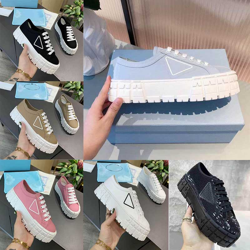 Classic casual shoes cloth sail shoes rubber thick-soled lace-up black shiny leather fashion women's Joker platform chunky round head sneakers, Pink
Classic casual shoes cloth sail shoes rubber thick-soled lace-up black shiny leather fashion women's Joker platform chunky round head sneakers, Pink