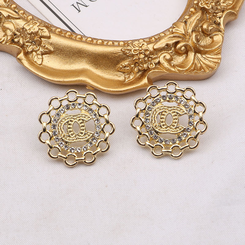 Simple 18K Gold Plated 925 Silver Luxury Brand Designers Letters Stud Classical Geometric Women Crystal Rhinestone Pearl Earring Wedding Party Jewerlry 5Style
Simple 18K Gold Plated 925 Silver Luxury Brand Designers Letters Stud Classical Geometric Women Crystal Rhinestone Pearl Earring Wedding Party Jewerlry 5Style