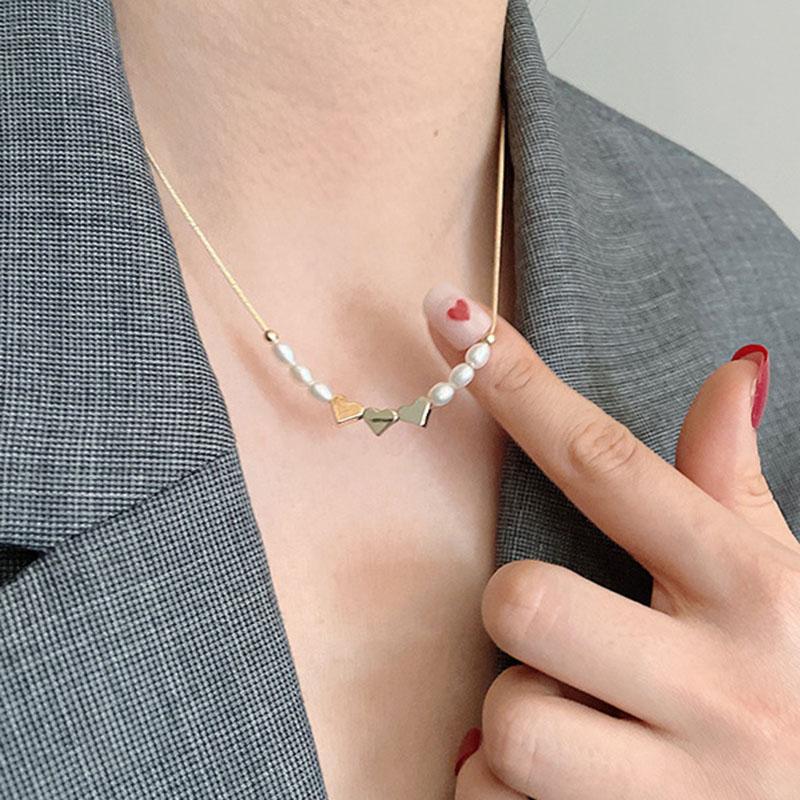 Pendant Necklaces Fashion Natural Pearl Heart Metal Necklace Gold Color Link Chain Simple Temperament Clavicle Women Jewelry 2022Pendant
Pendant Necklaces Fashion Natural Pearl Heart Metal Necklace Gold Color Link Chain Simple Temperament Clavicle Women Jewelry 2022Pendant