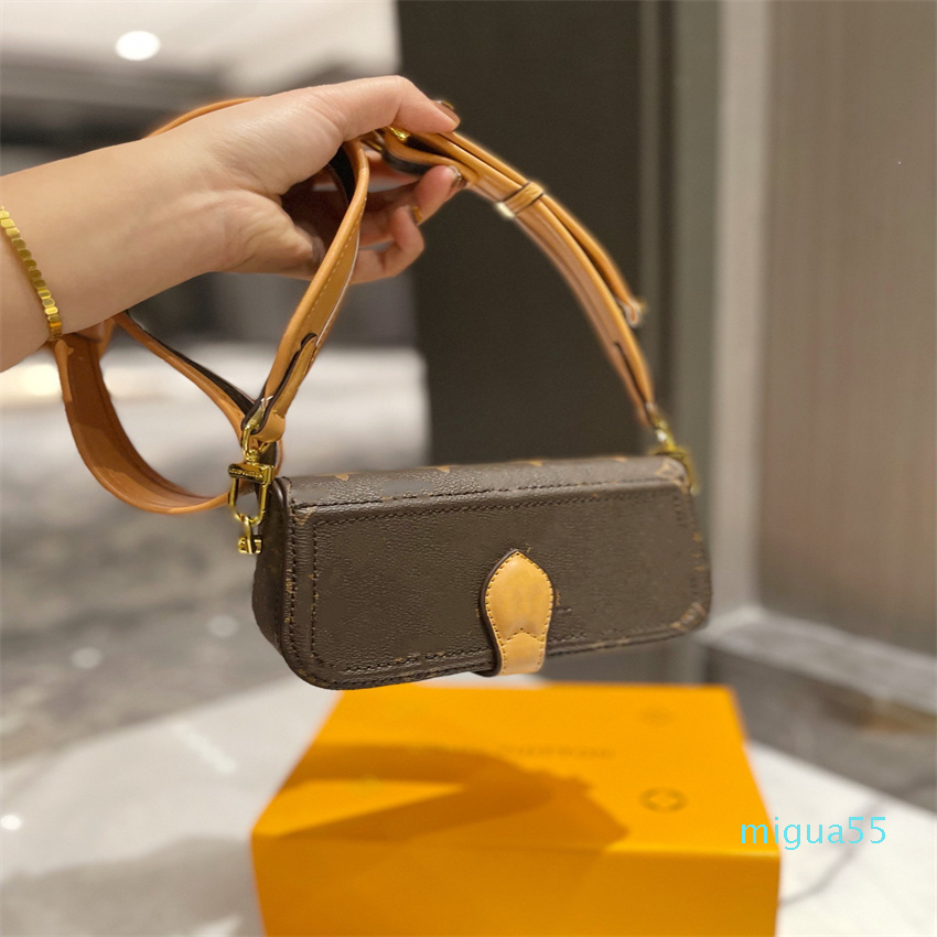 officier Pouch bags Womens Designers Wallet Shoulder Bag Black Crossbody Fashion High Quality Shopping Wallet Luxury Wallets Backpack Handba
officier Pouch bags Womens Designers Wallet Shoulder Bag Black Crossbody Fashion High Quality Shopping Wallet Luxury Wallets Backpack Handba