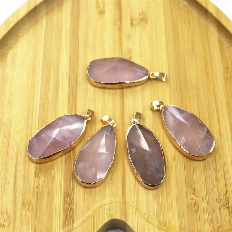 Pendant Necklaces Simple Pink Crystal Red Natural Necklace Fashion Jewelry Drop-shaped Gold-plated Designer CharmsPendant
Pendant Necklaces Simple Pink Crystal Red Natural Necklace Fashion Jewelry Drop-shaped Gold-plated Designer CharmsPendant