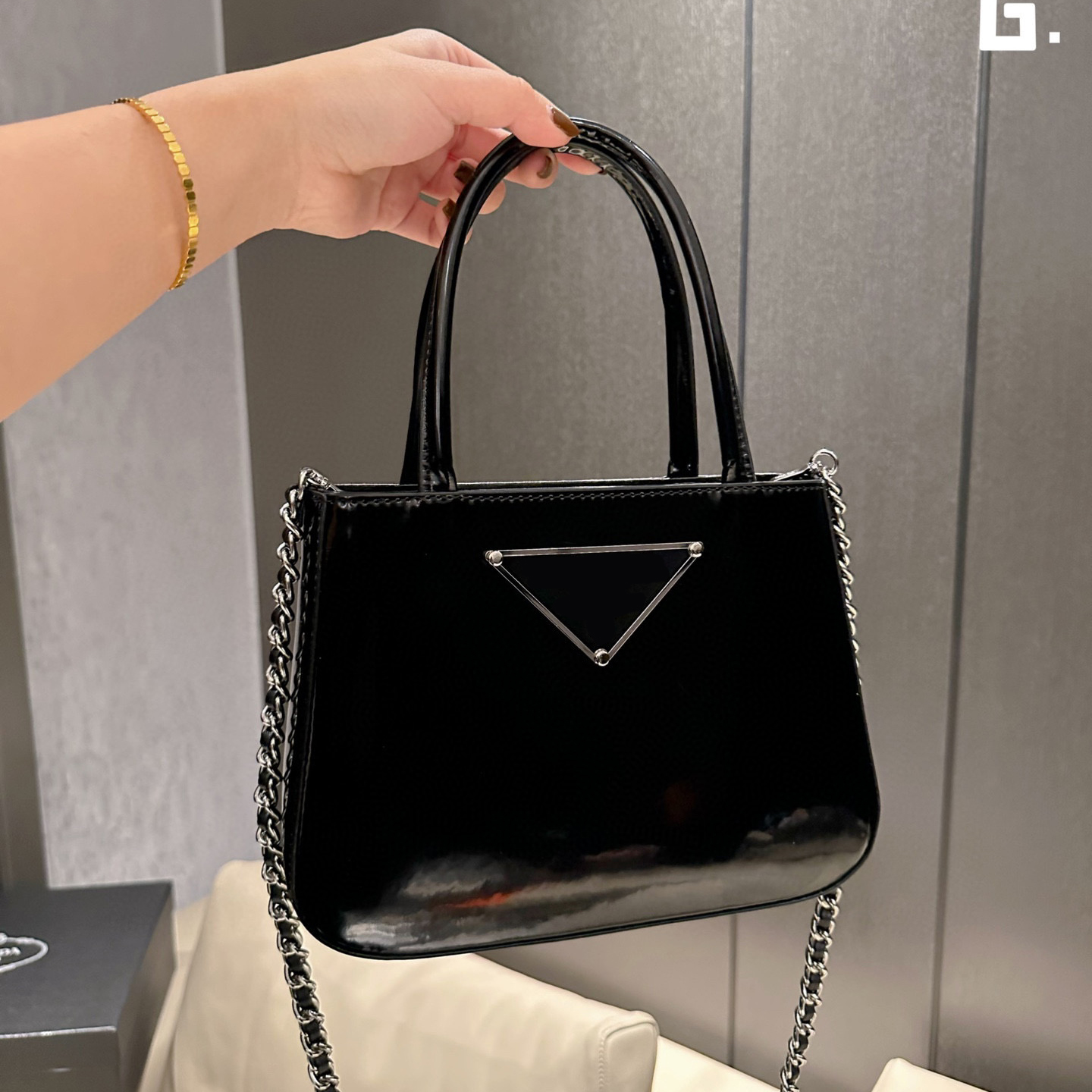 Designer Bags The Totes Handbags Crossbody Shoulder Bag For Women Luxury Casual pradas Flap Fashion Ladies Wallet Purses Black
Designer Bags The Totes Handbags Crossbody Shoulder Bag For Women Luxury Casual pradas Flap Fashion Ladies Wallet Purses Black