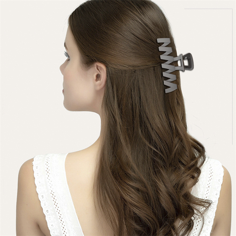 Length 11.5 CM Large Size Wave Shape Hair Clips Clamp Women Pure Color Hollow Out Plastic Hair Claws Clip Europe Female Geometric Ponytail Shark Hairpins Headdress
Length 11.5 CM Large Size Wave Shape Hair Clips Clamp Women Pure Color Hollow Out Plastic Hair Claws Clip Europe Female Geometric Ponytail Shark Hairpins Headdress