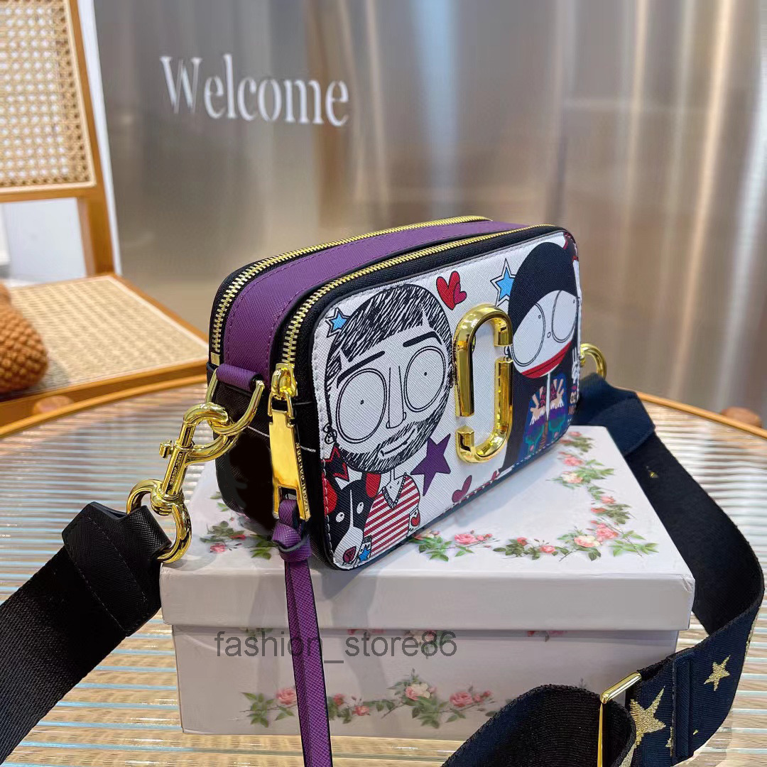Camera Bags Cartoon Luxury Designer Brand Fashion Shoulder Handbags Women Lette, Picture color with logo
Camera Bags Cartoon Luxury Designer Brand Fashion Shoulder Handbags Women Lette, Picture color with logo