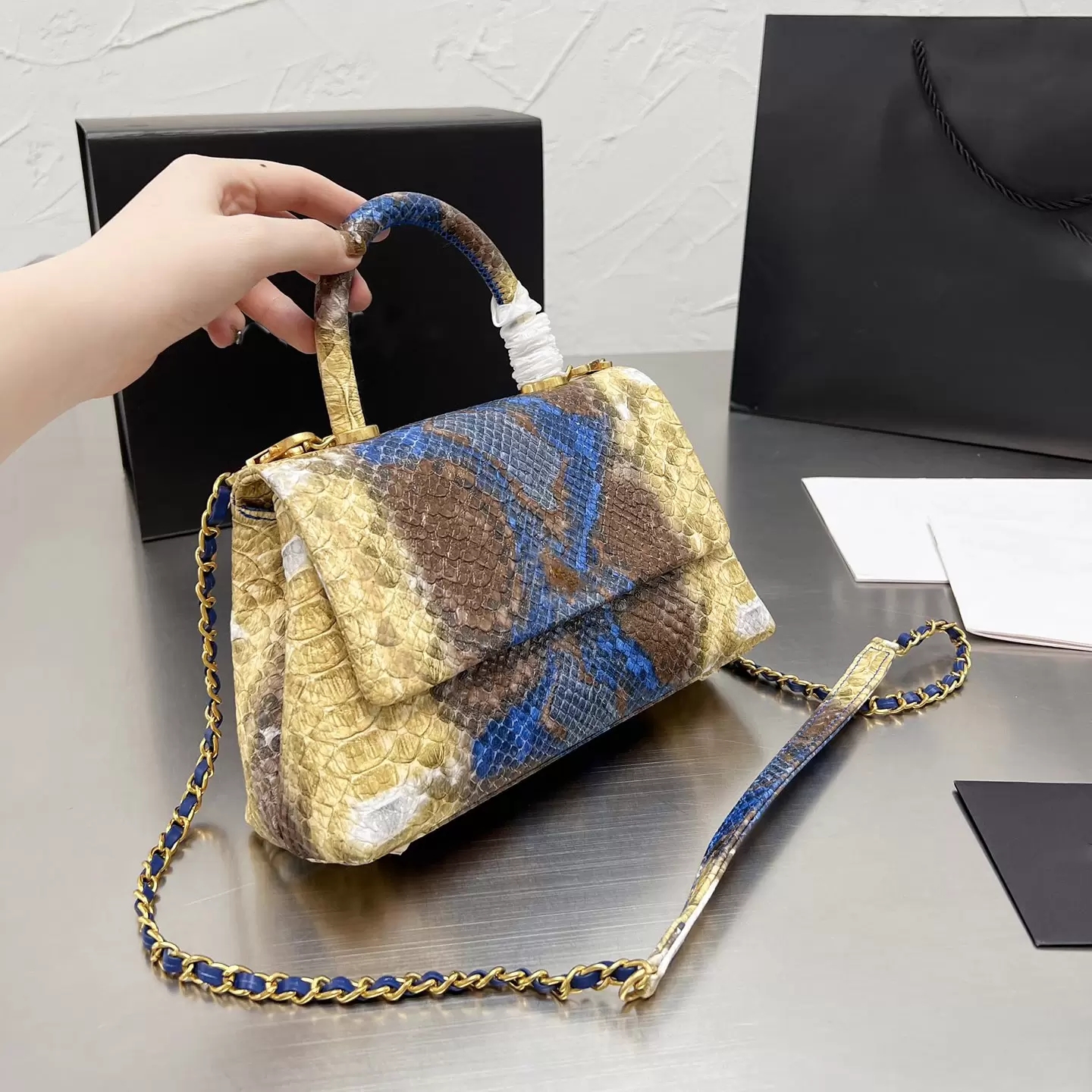 2022 Autumn Winter Designers Co Bags Classic Mini Flap Square Tweed Check Tartan Adjustable Shoulder Strap Quilted Handbags 21*13cm AKSKS, Additional shipping
2022 Autumn Winter Designers Co Bags Classic Mini Flap Square Tweed Check Tartan Adjustable Shoulder Strap Quilted Handbags 21*13cm AKSKS, Additional shipping