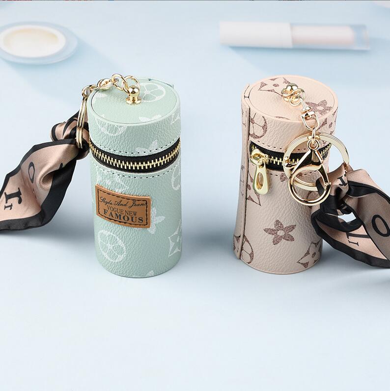 Designer Letter Printing Keychain Wallet Keyring Fashion Purse Pendant Car Chain Charm Bucket Bag Flower Mini Coin Holder Keychains Bag Trinket Gifts Accessories
Designer Letter Printing Keychain Wallet Keyring Fashion Purse Pendant Car Chain Charm Bucket Bag Flower Mini Coin Holder Keychains Bag Trinket Gifts Accessories