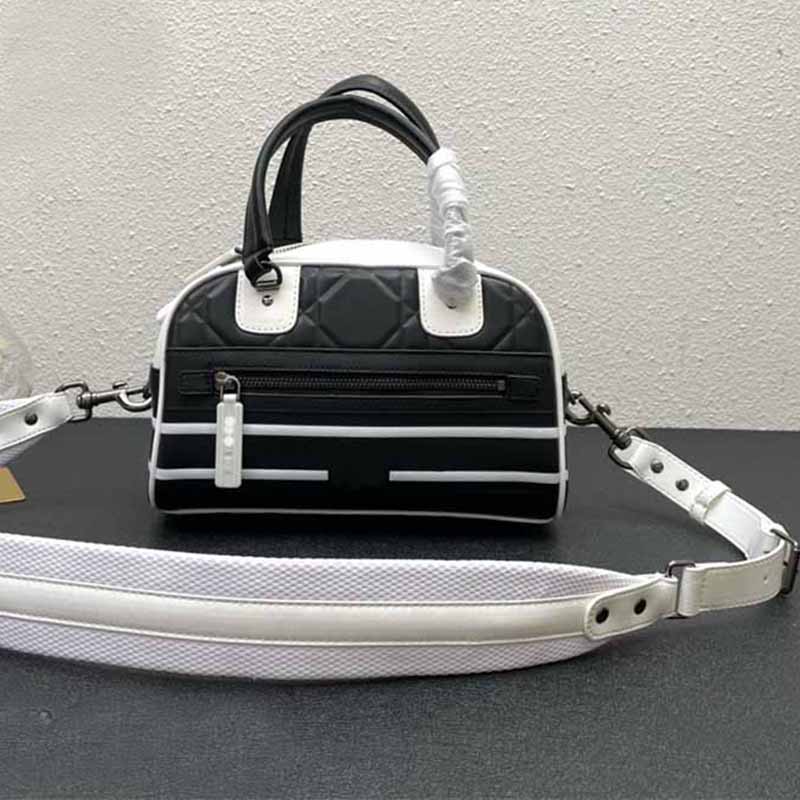 Designer Shoulder Bags for Women Fashion Handbag Wallet Luxury Wallet Messenger Classic Brand Leather Purse Phone sports stylebagnoble and elegant light, Contact me
Designer Shoulder Bags for Women Fashion Handbag Wallet Luxury Wallet Messenger Classic Brand Leather Purse Phone sports stylebagnoble and elegant light, Contact me
