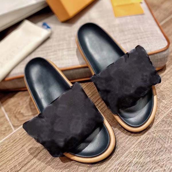 High Quality Woman Slipper Designer Men Sandals Fashion Flat Casual Slippers Genuine Fabric printing Flip Flops Size 35-45, 4#
High Quality Woman Slipper Designer Men Sandals Fashion Flat Casual Slippers Genuine Fabric printing Flip Flops Size 35-45, 4#