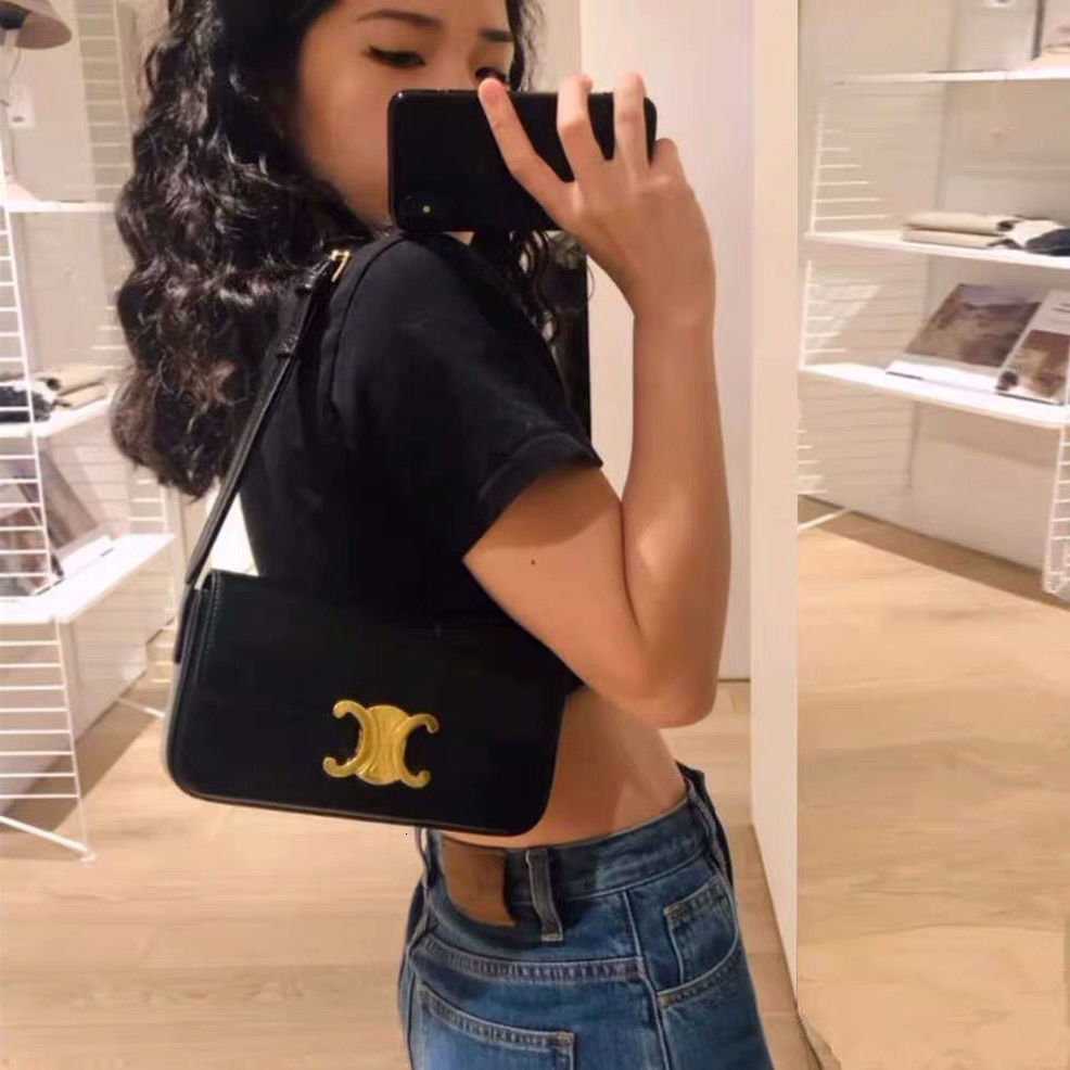 Designer Bags Arc De Triomphe Armpit Female Magic Stick 2022 New Fashion Leather Tofu Messenger Single Shoulder Portable Small Square, Separate shoulder strap
Designer Bags Arc De Triomphe Armpit Female Magic Stick 2022 New Fashion Leather Tofu Messenger Single Shoulder Portable Small Square, Separate shoulder strap