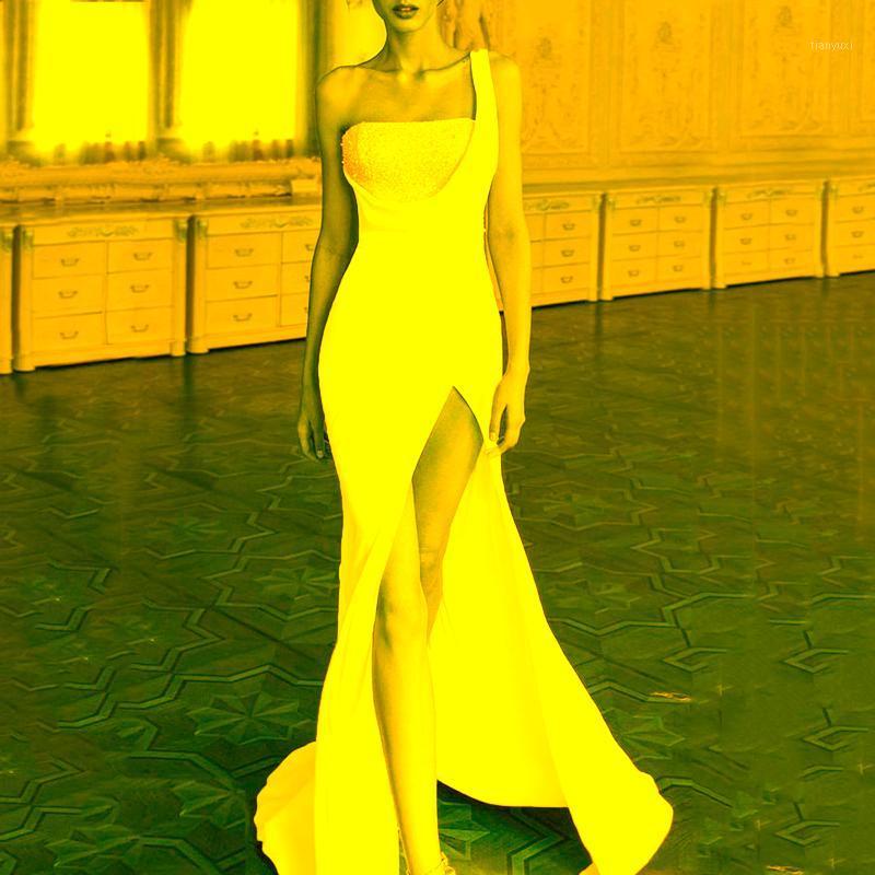 Casual Dresses Women Sleeveless Sequins Wedding Evening Dress Solid Color Strapless Off Shoulder High Side Slit Party Vestidos Robes, White
Casual Dresses Women Sleeveless Sequins Wedding Evening Dress Solid Color Strapless Off Shoulder High Side Slit Party Vestidos Robes, White
