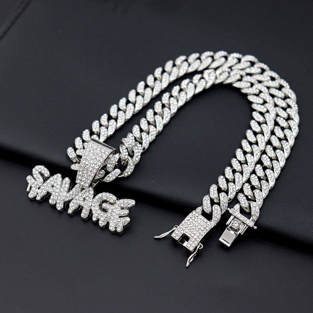 2022 New Gold Silver Miami Cuban Link Chain Mens lady Necklaces Hip Hop Necklaces Jewelry
2022 New Gold Silver Miami Cuban Link Chain Mens lady Necklaces Hip Hop Necklaces Jewelry