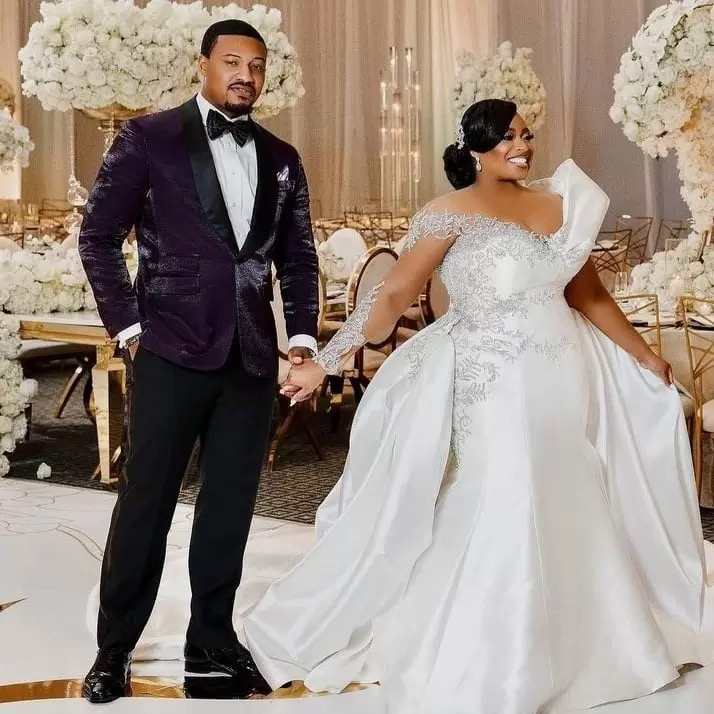 Plus Size Arabic Aso Ebi Mermaid Luxrious Sexy Wedding Dress Beaded Lace Crystals Bridal Gowns Dresses