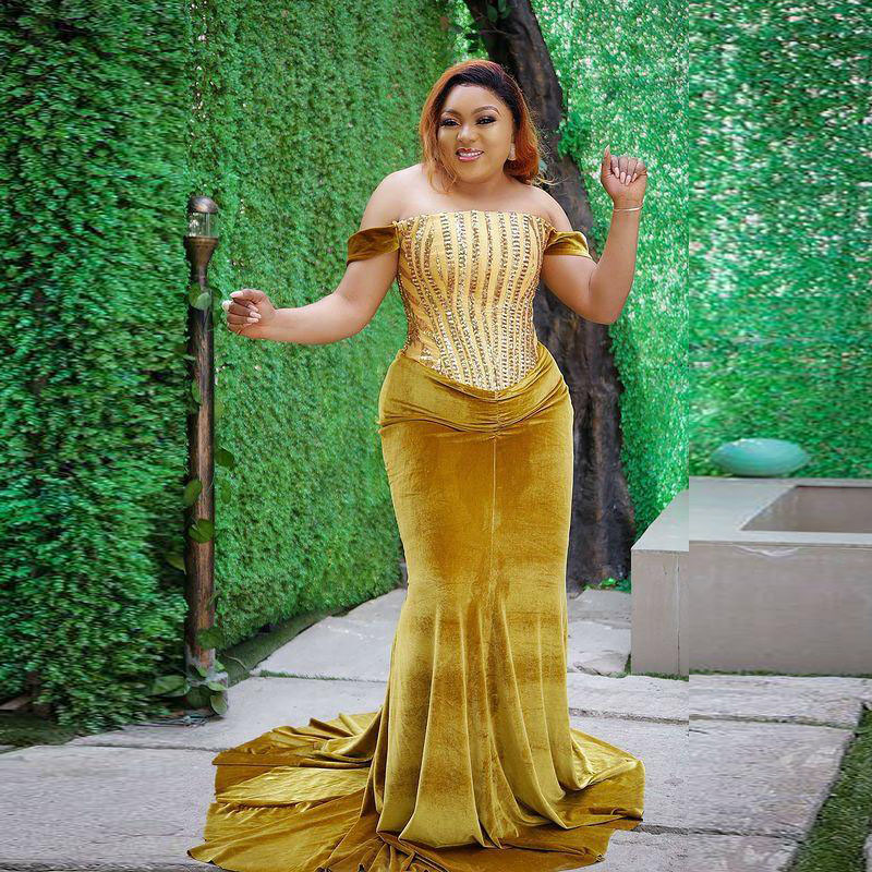 Plus Size Velvet Prom Dresses Aso Ebi Sexy Off The Shoulder Mermaid Evening Gowns Sweep Train Formal Party, Dark red
Plus Size Velvet Prom Dresses Aso Ebi Sexy Off The Shoulder Mermaid Evening Gowns Sweep Train Formal Party, Dark red