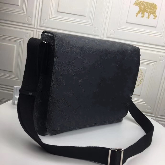 2022 High quality leather canvas Clasic Shoulder Bags purse Messenger Mens Handbags Backpack Tote Crossbody Purs 011, Black
2022 High quality leather canvas Clasic Shoulder Bags purse Messenger Mens Handbags Backpack Tote Crossbody Purs 011, Black