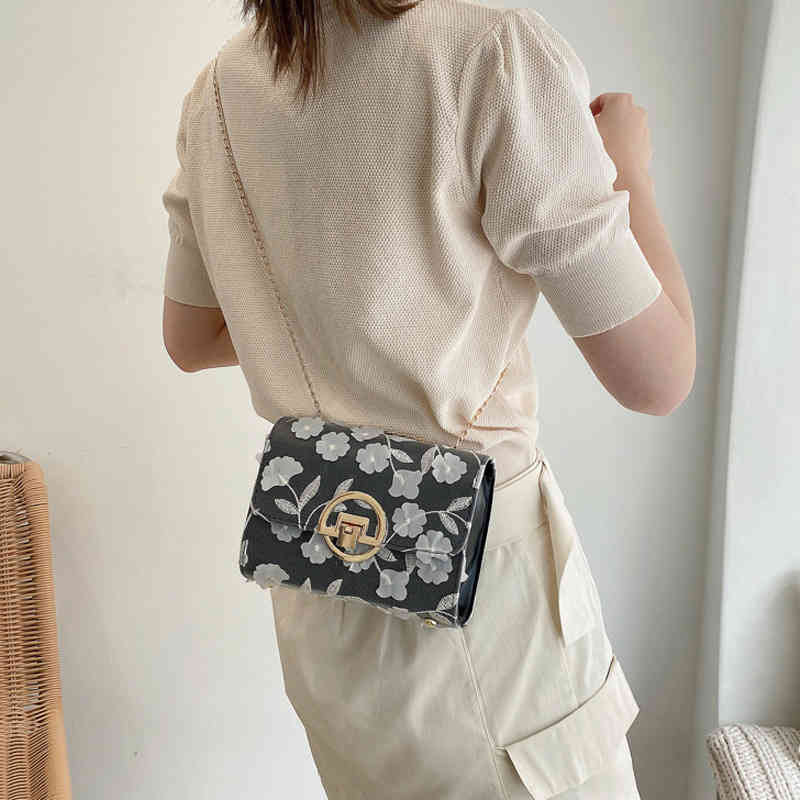 Designer bag Fairy Bag Lady 2022 Summer New Korean Version One Shoulder Small Square Lace Chain Msenger Antique Han Suit, Creamy-white 
Designer bag Fairy Bag Lady 2022 Summer New Korean Version One Shoulder Small Square Lace Chain Msenger Antique Han Suit, Creamy-white
