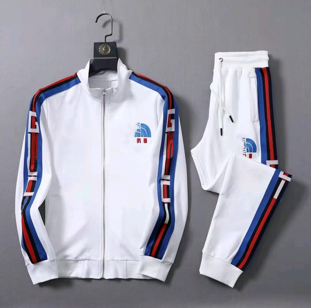 Men's tracksuits sweater pants suit designer Hoodie Street s ports casual sportswear printed Plush letters decorative thick H oodie9
Men's tracksuits sweater pants suit designer Hoodie Street s ports casual sportswear printed Plush letters decorative thick H oodie9
