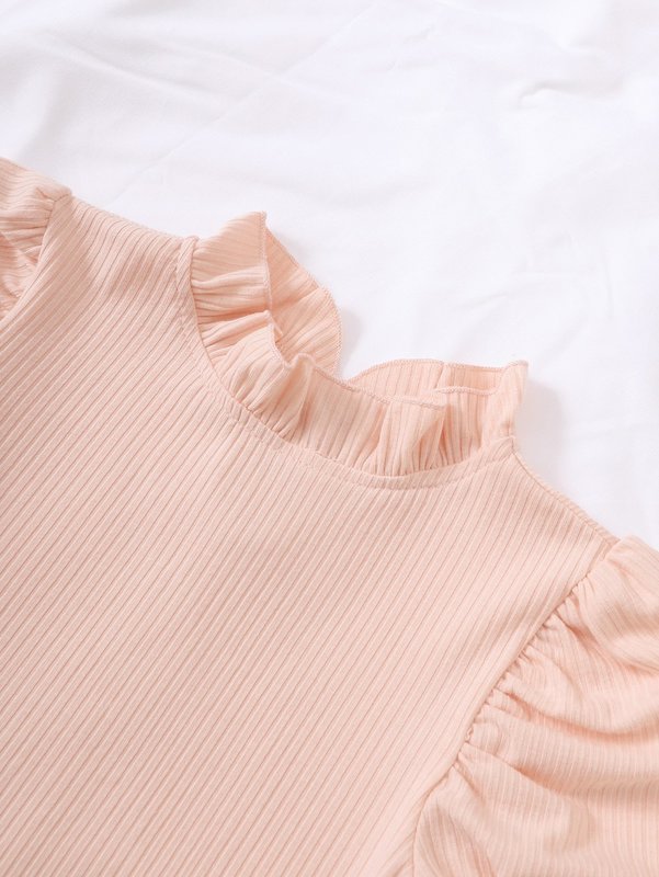 Toddler Girls Puff Sleeve Frilled Neck Tee & Plaid Ruffle Trim Skirt & Hat SHE