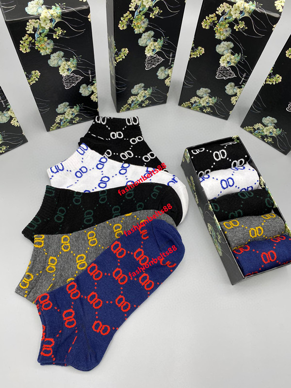 Designer Mens Womens Socks Five Pair Luxe Sports Winter Letter Printed Sock Embroidery Cotton Man Woman 10 styles With Box, 1 box = 5 pairs
Designer Mens Womens Socks Five Pair Luxe Sports Winter Letter Printed Sock Embroidery Cotton Man Woman 10 styles With Box, 1 box = 5 pairs