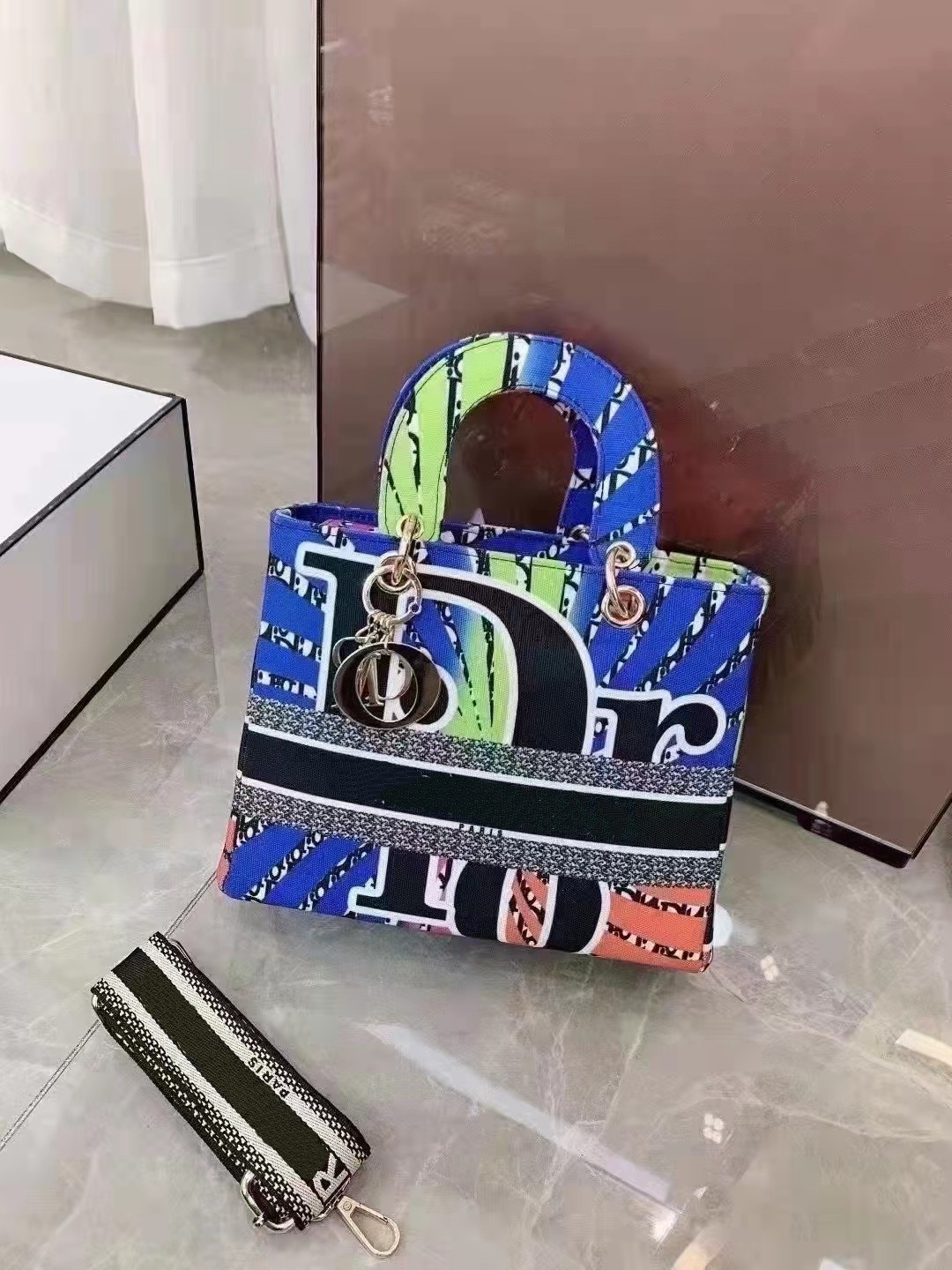 2022 Luxurys Designers Bags Women Handbag Messenger Bag Shoulder Bags Crossbody Shopping Tote Men Wallet liang-209, Premium freight options 
2022 Luxurys Designers Bags Women Handbag Messenger Bag Shoulder Bags Crossbody Shopping Tote Men Wallet liang-209, Premium freight options