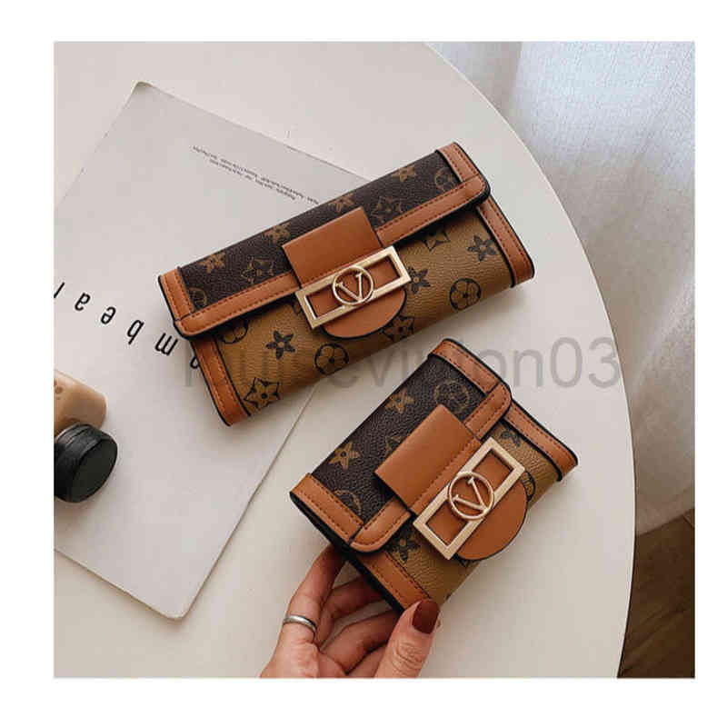 Designer Leather Card Wallet Womens Mens New European And American Printing Folding Short Fashion Multi Card Long Daughter Hand Bag V Zero Wallet, Yellow short
Designer Leather Card Wallet Womens Mens New European And American Printing Folding Short Fashion Multi Card Long Daughter Hand Bag V Zero Wallet, Yellow short