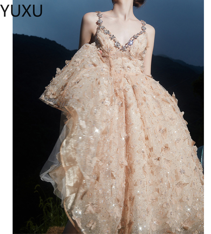 2022 Sequins Evening Dresses strap Blingbling Arabic Sheer Crew Neck Mermaid Evening gowns 3D florals See Through Skirt Sexy hand made Prom Dresses, Champagne
2022 Sequins Evening Dresses strap Blingbling Arabic Sheer Crew Neck Mermaid Evening gowns 3D florals See Through Skirt Sexy hand made Prom Dresses, Champagne