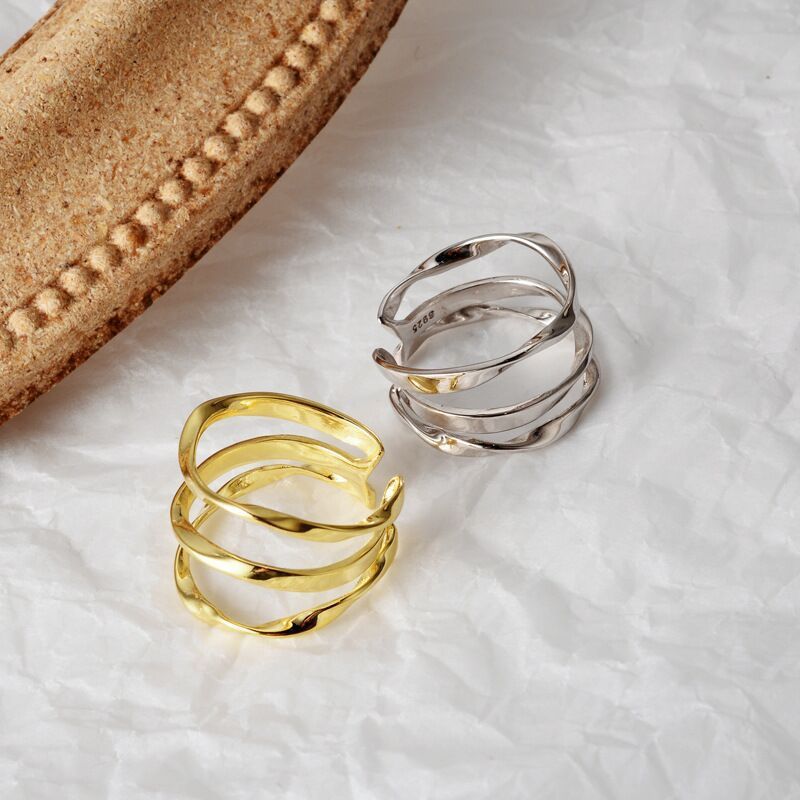 Ropuhov Silvery Needle Korean Woman Mori Twisted Three Thread Ring Temperament Small Qing Novice Jewelry 220716
Ropuhov Silvery Needle Korean Woman Mori Twisted Three Thread Ring Temperament Small Qing Novice Jewelry 220716