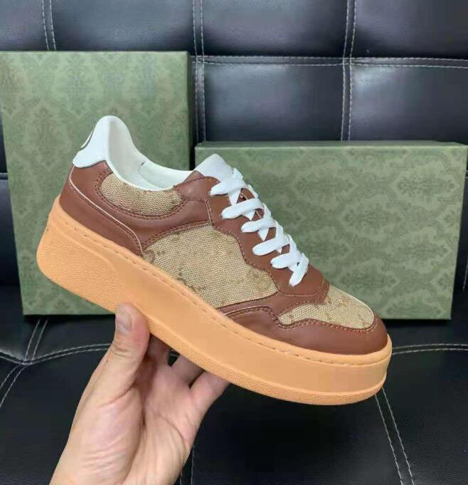 High-quality designer casual shoes Italian luxury raw materials Leiden increased heavy sports Milan fashion show strawberry mouth, Orange
High-quality designer casual shoes Italian luxury raw materials Leiden increased heavy sports Milan fashion show strawberry mouth, Orange
