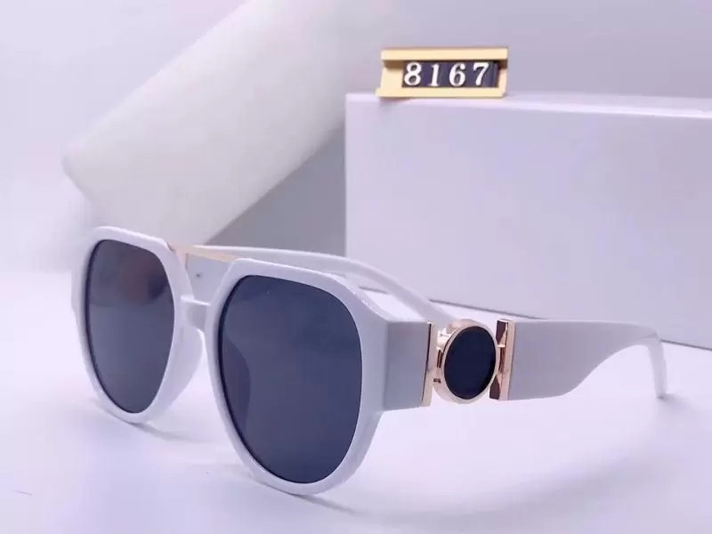 Luxury Designer Sunglasses For Women Fashion Square Summer Style Rectangle Full Frame Top Quality UV Protection Come With Package
Luxury Designer Sunglasses For Women Fashion Square Summer Style Rectangle Full Frame Top Quality UV Protection Come With Package