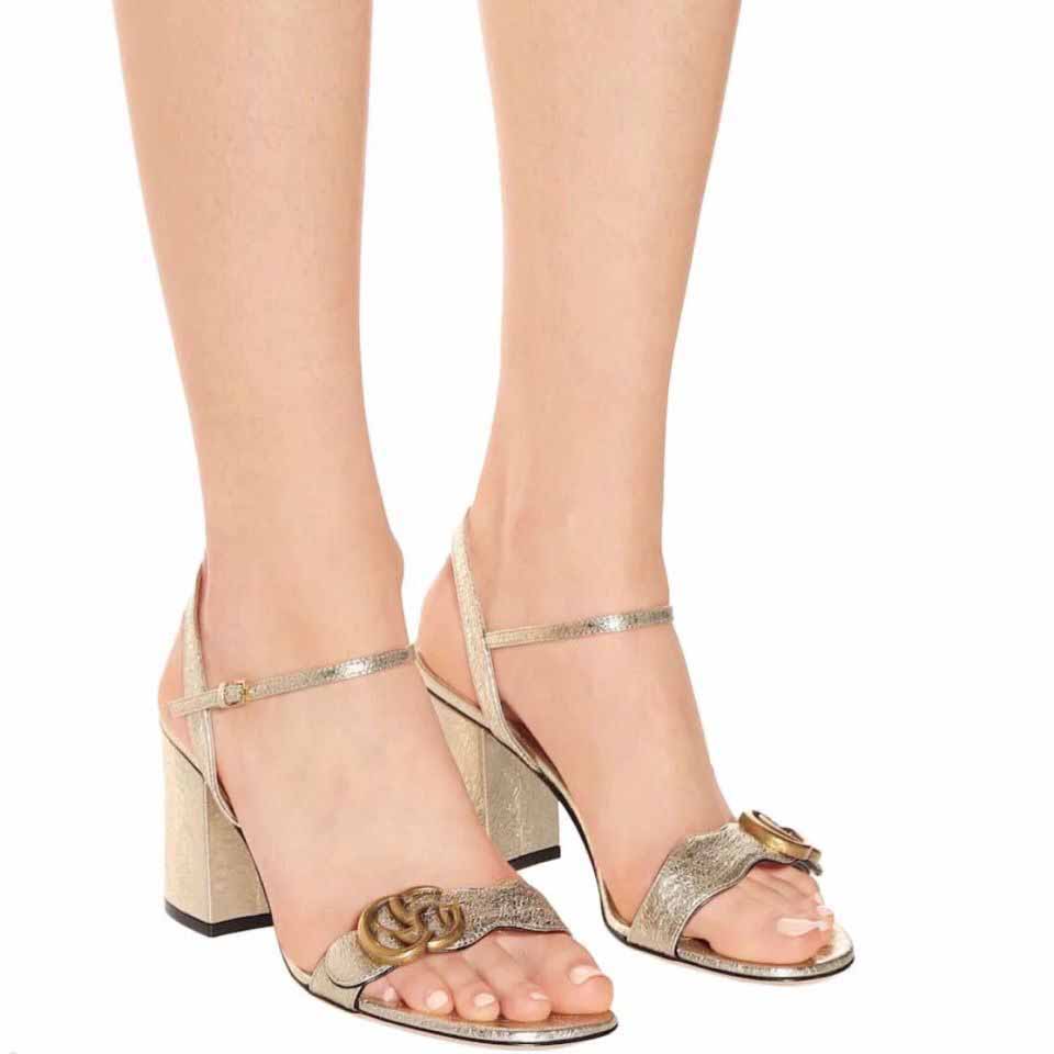 22s Classic Ladies Sandals Marmont Metallic Laminated Leather High Mid Heel Flat Sandal Designer Plus Fashion Sexy Casual Dress Elegant Dress Shoe Size 35-42
22s Classic Ladies Sandals Marmont Metallic Laminated Leather High Mid Heel Flat Sandal Designer Plus Fashion Sexy Casual Dress Elegant Dress Shoe Size 35-42
