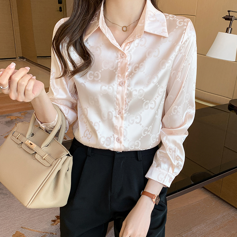 Classic Lapel Apricot Pink Long Sleeve Shirt Glossy Print Pattern Letter Silky Fabric Women Shirt Elegant Blouse Regular Chiffon