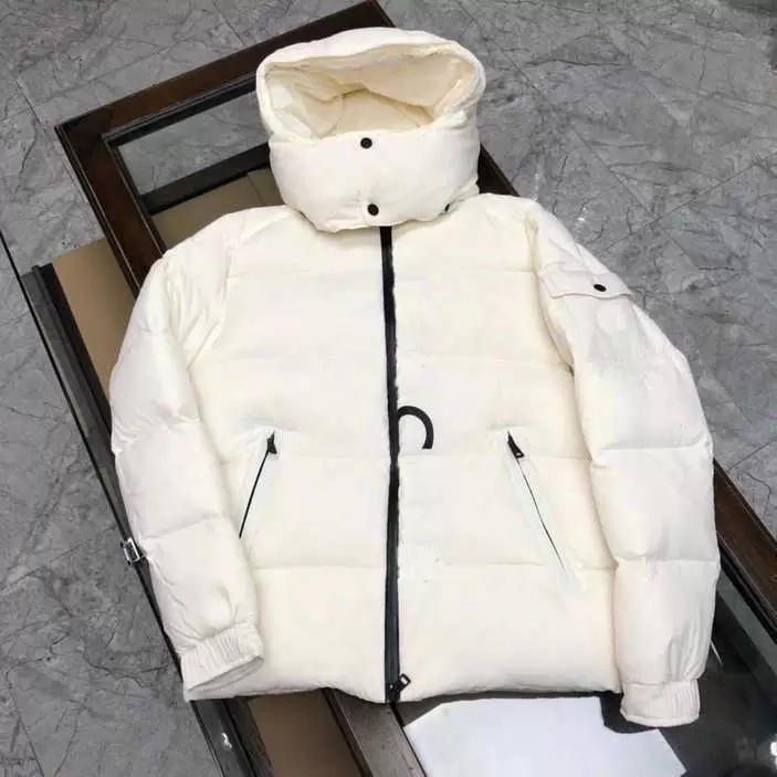 Fashion Mens Jackets Parka Women Classic Casual Down Coats Outdoor Warm Feather Winter Unisex Coat Outwear Couples Monclair Jacket
Fashion Mens Jackets Parka Women Classic Casual Down Coats Outdoor Warm Feather Winter Unisex Coat Outwear Couples Monclair Jacket