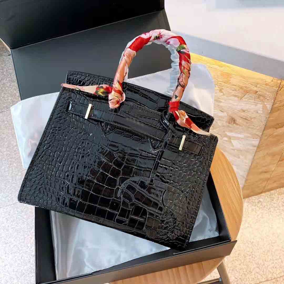 5A Fashion purse Women Totes Shoulder bags Cowskin Genuine leather Handbag Scarf Charm With shoulders straps and Packing box birkin bag, Do not pay
5A Fashion purse Women Totes Shoulder bags Cowskin Genuine leather Handbag Scarf Charm With shoulders straps and Packing box birkin bag, Do not pay